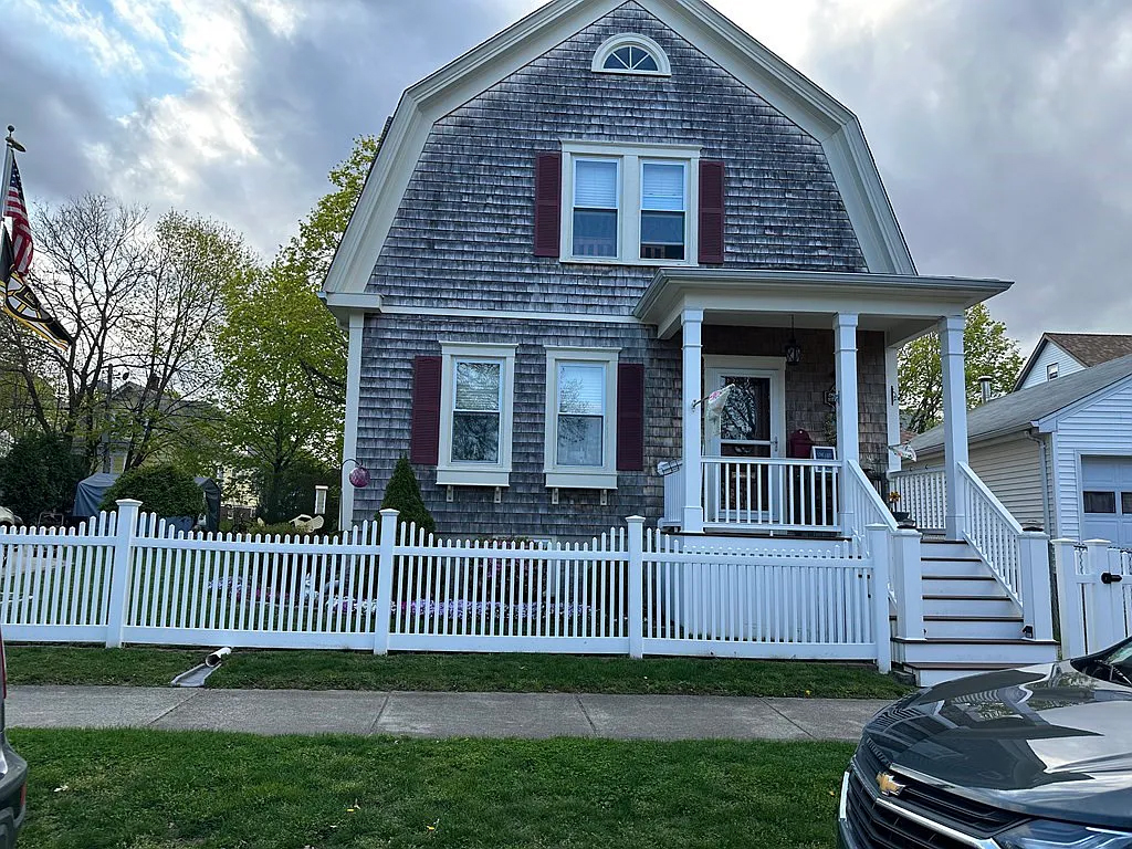 29 Sowle St, New Bedford, MA